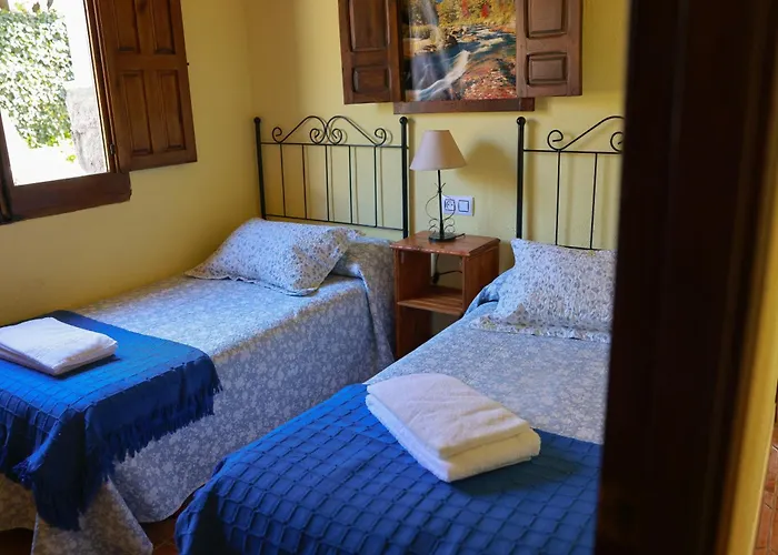 El Arroyo Del Valle Navaconcejo