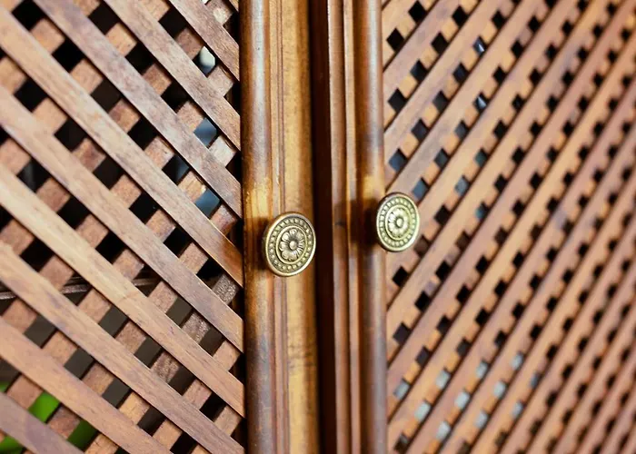 El Arroyo Del Valle Navaconcejo